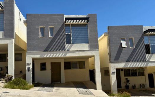 CASA EN VENTA MONTICELLO
