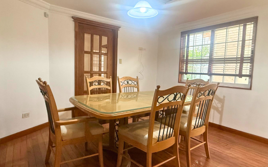 CASA EN VENTA EN CUMBRES