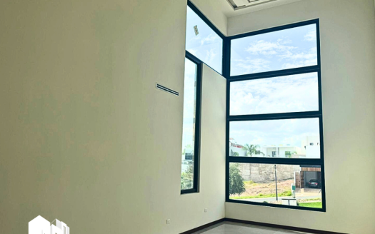 CASA EN VENTA ZONA VALLES