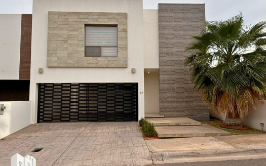 CASA EN RENTA PEDREGAL DE SAN ANGEL