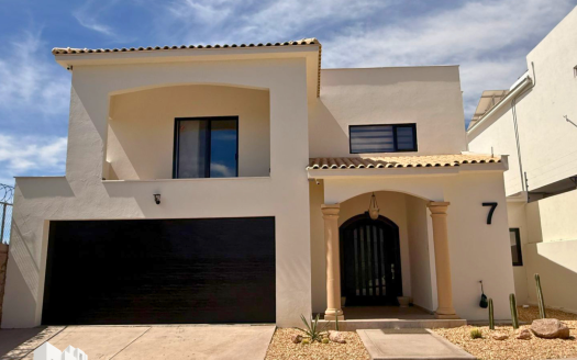 CASA EN RENTA PEDREGAL DE SAN ANGEL