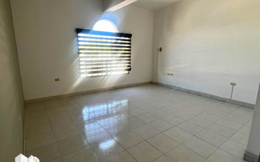 4 LOCALES EN RENTA COLONIA PANAMERICANA