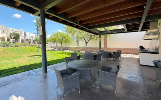 CASA EN VENTA EN MONTICELLO II