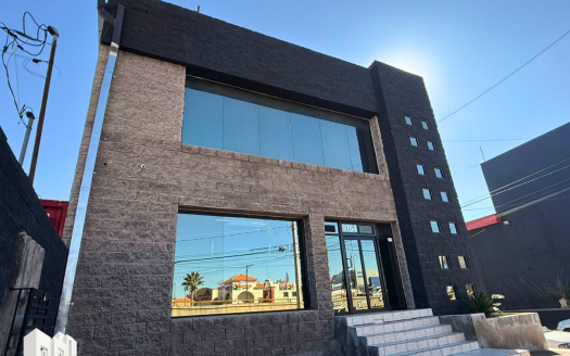 EDIFICIO EN VENTA SOBRE PÉRIFERICO DE LA JUVENTUD