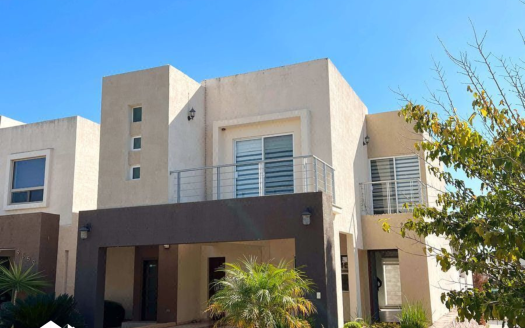 CASA EN RENTA RINCONADAS DEL VALLE